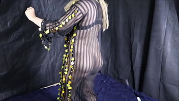 حبيبى قالى قومى ارقصيلى قبل ما انيكك رقصتله وفضل ينيك فيا للصبح