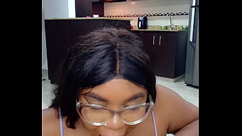 Joven colombiana linda y menuda es follada duro en un casting de modelos amateur