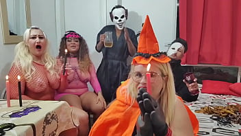 Especial de halloween sexy assustador sejam bem vindos ao inferno orgia surubas um gang bang melhor festa do brasil só vem assina o sheer ou veja no xrd