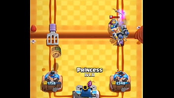 Llora de dolor despues de la cogida