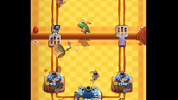 Llora de dolor despues de la cogida