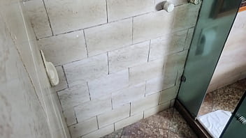 Joao o safado no banho com a negona gostosa da nicoly carioca