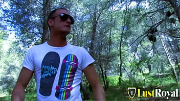 Big tits tattooed skank damaris leo fuking in the woods