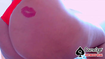 Oha o tamanho dessa raba casada de exibindo