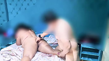 Milf venezolana me busca para quitarle las ganas hasta venirme en sus grandes tetas trailer