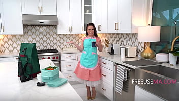 Every wife will let her man freeuse her 24 7 if he is making bank