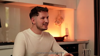 Hotwife gets permission from hubby to fuck her tinder date