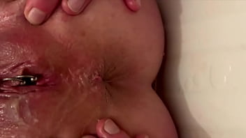 Anal masturbate by gold high heels and fingering asshole and juice pussy and ride asshole on heels