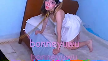 Bonneyuwu 10 36 conejita toma la leche y se masturba con gran dildo