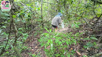 วัยรุ่นไทยเดินเก็บเห็เในป่าอยู่ดีดีโชว์หีเฉยเลย thumbnail