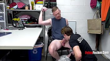 Dilf Perp Is Packing Brody Kayman Kyle Michaels thumbnail