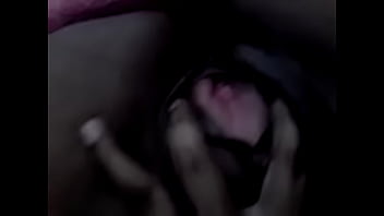 Puta venezolana se masturba parte 5