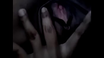 Puta venezolana se masturba parte 5