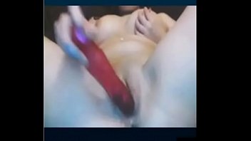 Vieja caliente bailando por dinero