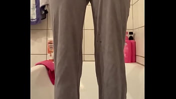 In die hose gepisst