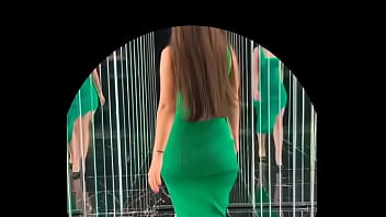 Hot Green Me thumbnail