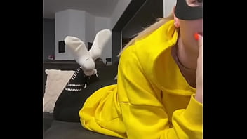 Enjoy the sight #barefoot #dirtysocks #feet #feetworld #fetish #nike #nikesocks girl #smelly #s