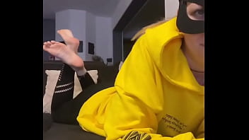 Enjoy the sight #barefoot #dirtysocks #feet #feetworld #fetish #nike #nikesocks girl #smelly #s