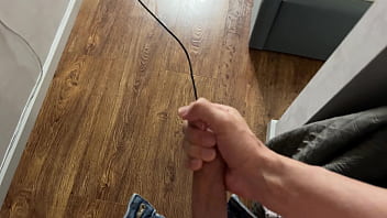 Insatiable brunette gives deepest blowjob ever