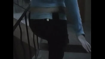 Teen girlfriend with perfect throat knows how to engulf a man off