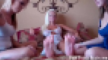 I want to put her sweet little toes in my mouth so bad