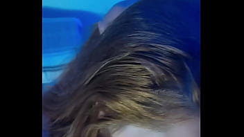 Sozinho com a ex do meu amigo em casa e acabei metendo nessa buceta molhada