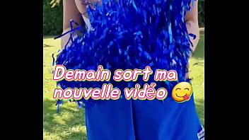 Demain soir sort ma nouvelle vidéo un petit indice sur la tenue alors pour Demain soir sort ma nouvelle vidéo un petit indice sur la tenue alors pour