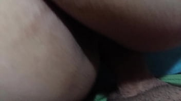 Colocando na bucetona da esposa