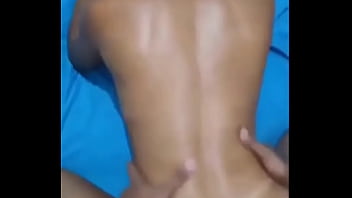 Se o corno liberar sem camisinha quero gozada no meu cu gozei gostoso dando meu cu na frente do corno