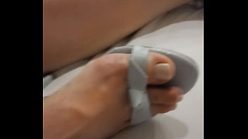 Ssposa de salto azul fino se masturbando