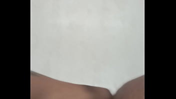 Queen chubby doing things to turn men horny