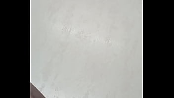 Queen chubby doing things to turn men horny