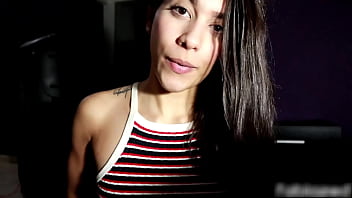 Traveler cheats on his wife with fitness influencer model fablazed