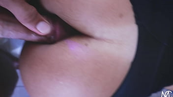 Eu gosto de sentir meu rabinho abertinho você pode me ajudar