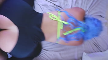 Eu gosto de sentir meu rabinho abertinho você pode me ajudar