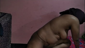 Stepdaughter accidentally saw a member of dad's friend and got excited