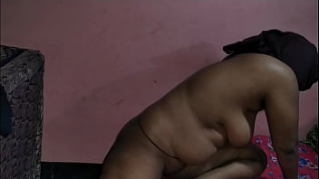 Stepdaughter accidentally saw a member of dad's friend and got excited