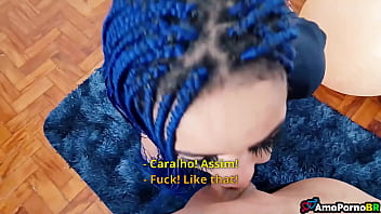 Irmã adotiva mal criada fodendo no meio da sala de casa amopornobr