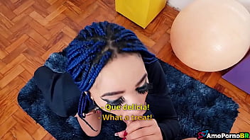 Irmã adotiva mal criada fodendo no meio da sala de casa amopornobr