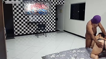 Fui pega dei gostoso pro mascarado que mim fez gosar varias vezes em seu pau grande