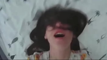 Друзья трахают мою жену в задницу Настоящий обман