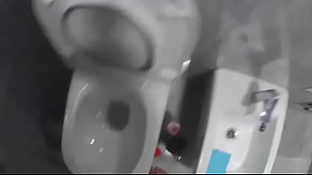 Друзья трахают мою жену в задницу Настоящий обман