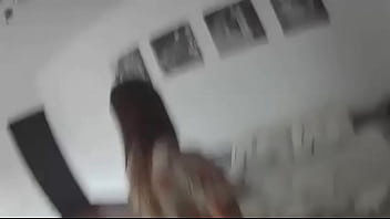 Друзья трахают мою жену в задницу Настоящий обман