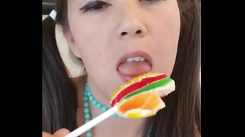 Angel del cielo caprichosa y orgullosa