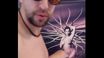 Angel del cielo caprichosa y orgullosa