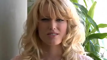 Blonde bitch is a whore with a stupid personality