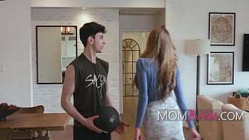 Working woman has it all figured out