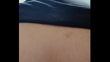 Hermosa Latina A Culo Abierto La Graban Mientras Orina Su Cuñado Fue Muy Astuto Para Esconder La Camara thumbnail