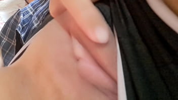 Colombiana se toca la vagina con su mejor amigo