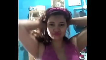 Me baila para provocarme y follarla